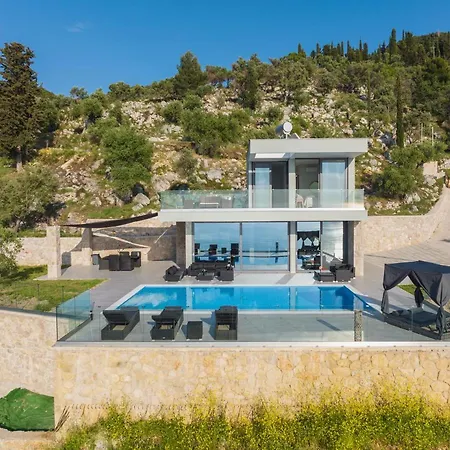 Zenvillas Áyios Nikítas